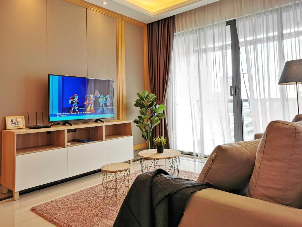 Yussy 2 Bedrooms Condo At R&F Princess Cove Johor Bahru Luaran gambar