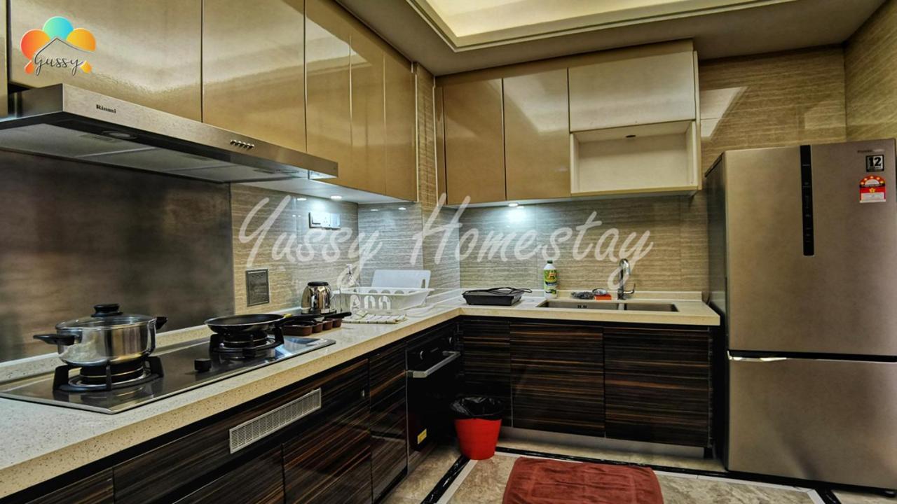 Yussy 2 Bedrooms Condo At R&F Princess Cove Johor Bahru Luaran gambar