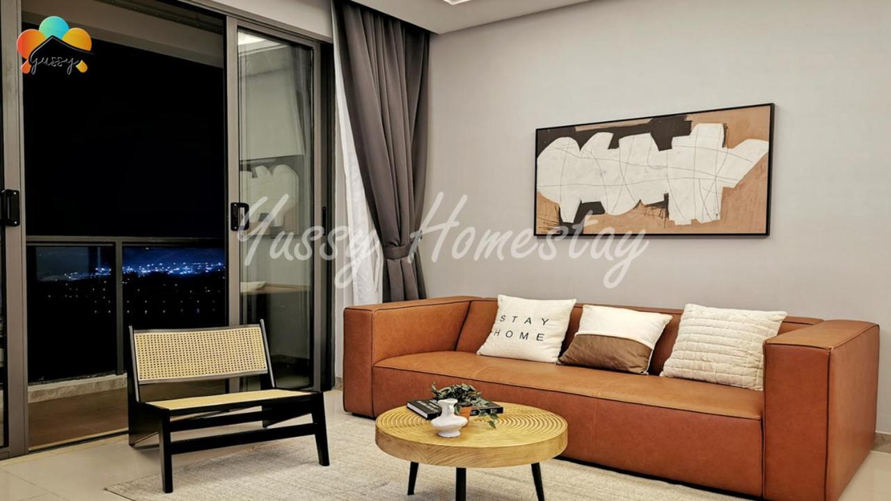 Yussy 2 Bedrooms Condo At R&F Princess Cove Johor Bahru Luaran gambar