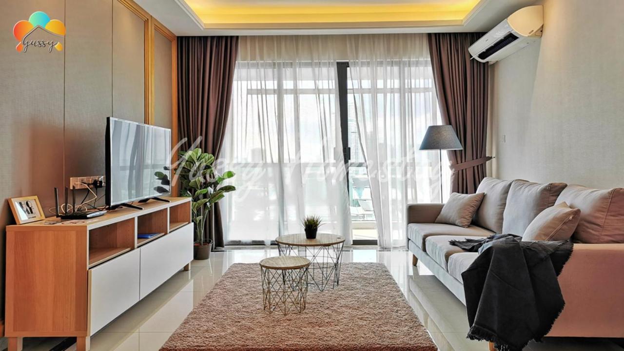 Yussy 2 Bedrooms Condo At R&F Princess Cove Johor Bahru Luaran gambar