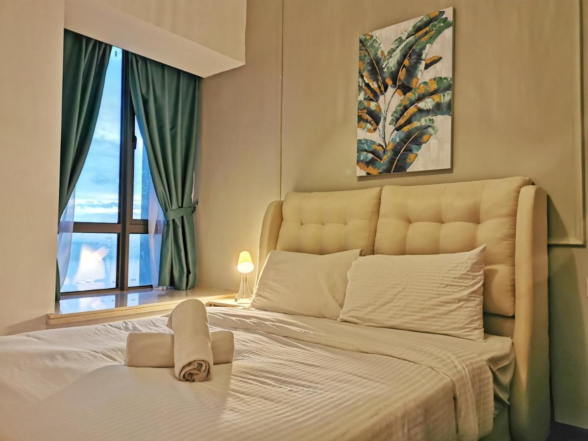 Yussy 2 Bedrooms Condo At R&F Princess Cove Johor Bahru Luaran gambar