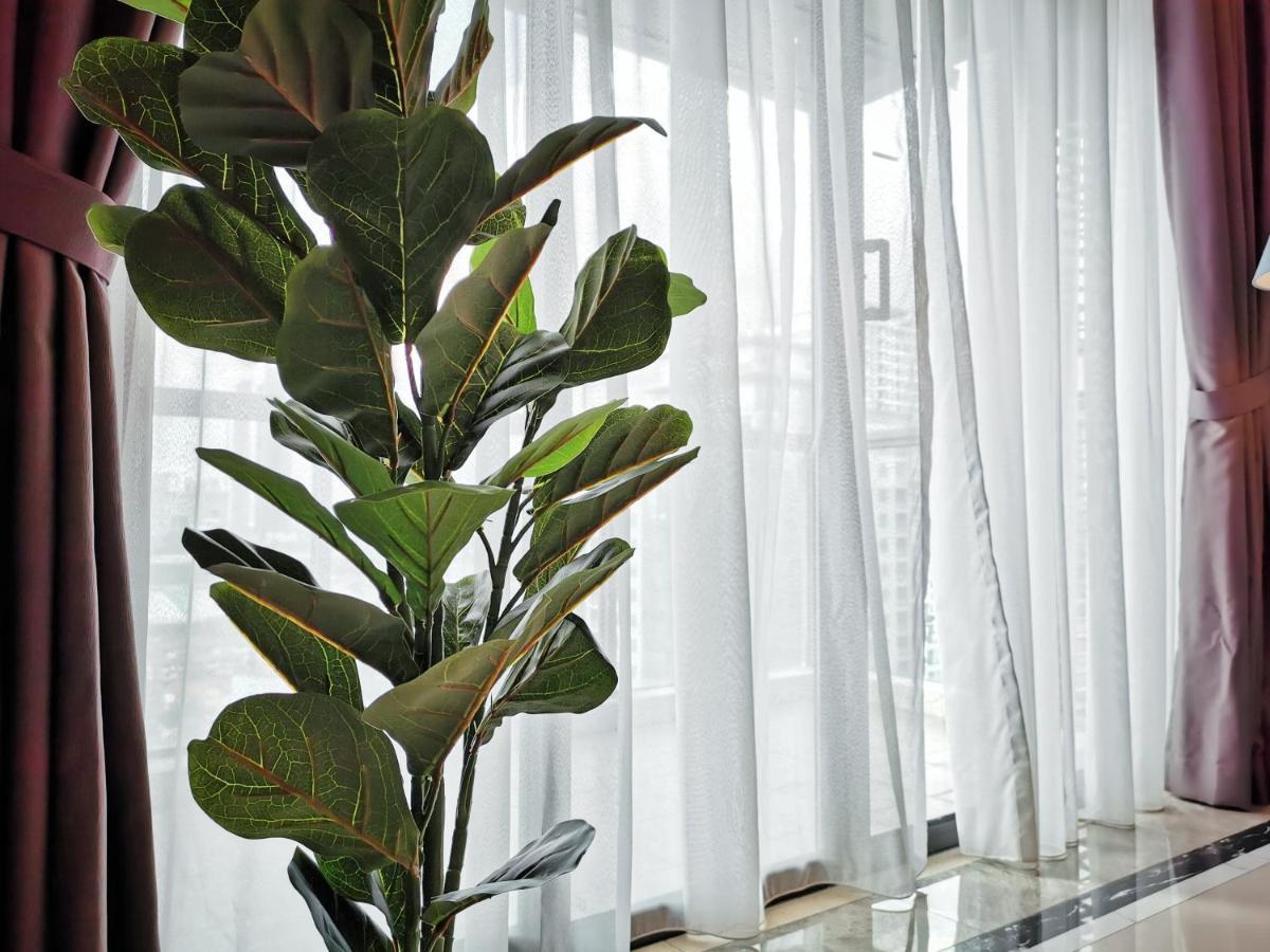 Yussy 2 Bedrooms Condo At R&F Princess Cove Johor Bahru Luaran gambar