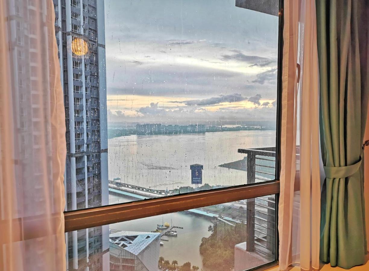 Yussy 2 Bedrooms Condo At R&F Princess Cove Johor Bahru Luaran gambar